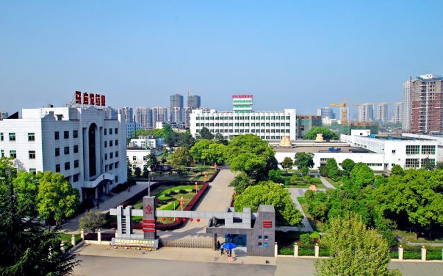 S . 湖北馬應(yīng)龍藥業(yè)