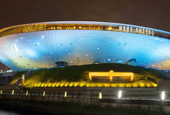 梅賽德斯奔馳文化中心——中國(guó)2010年上海世博演藝中心艾克森換熱機(jī)組案例