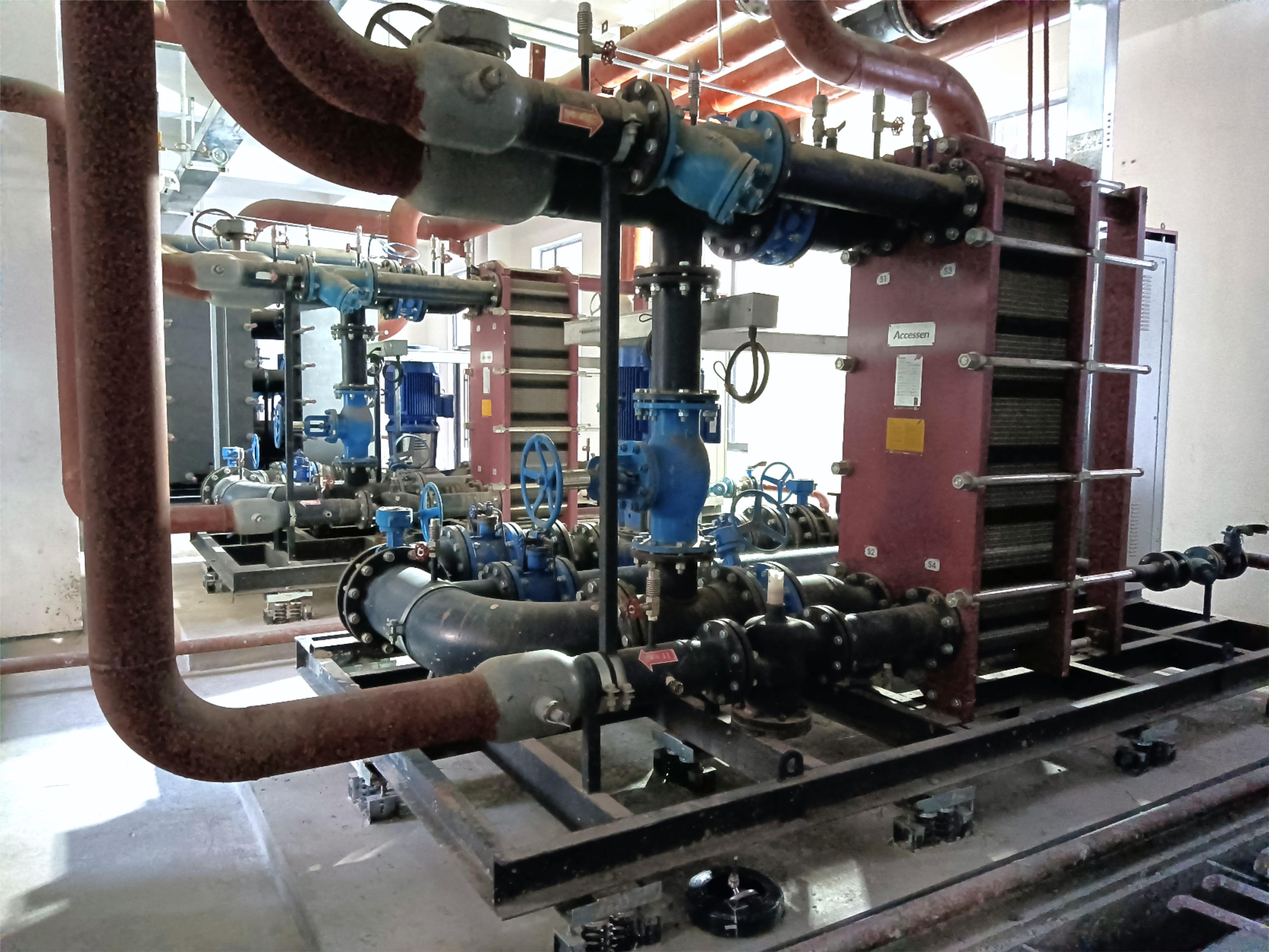 A . 上海幸福里 A . 上海幸福里