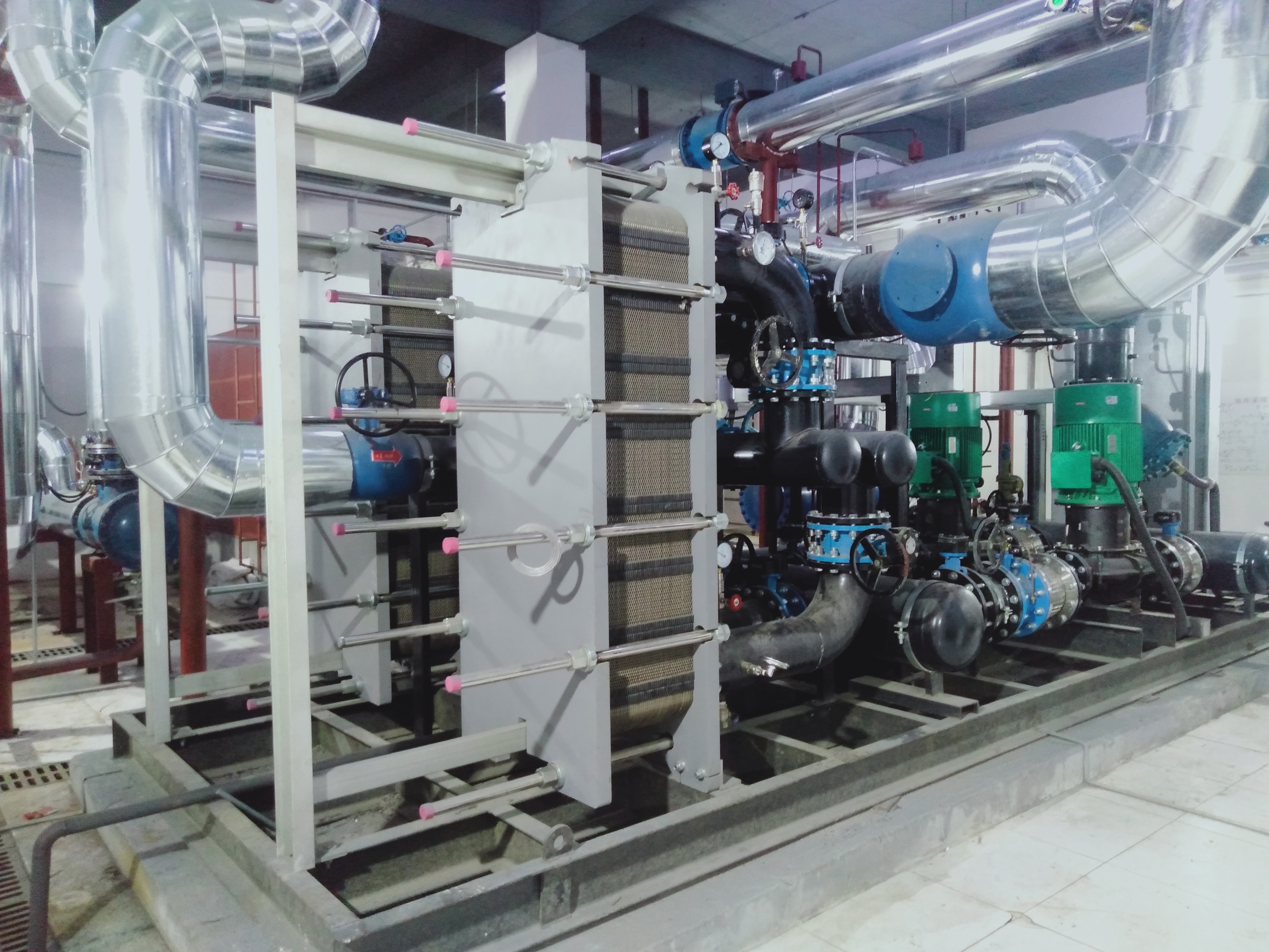 A . 內(nèi)蒙古呼和浩特金地名峰二期-3 A . 內(nèi)蒙古呼和浩特金地名峰二期-3